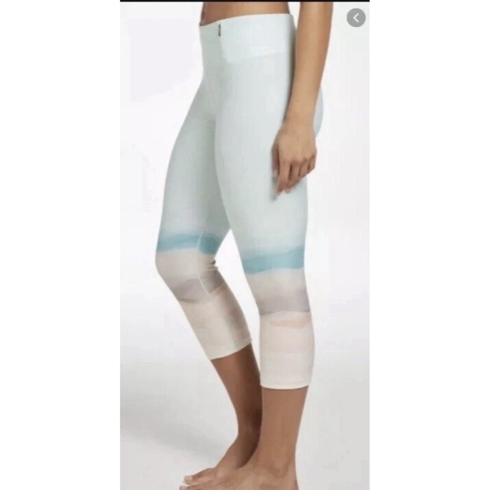 CALIA by Carrie Underwood Women's Sz S Mint Green Artwork Workout Capri Leggings